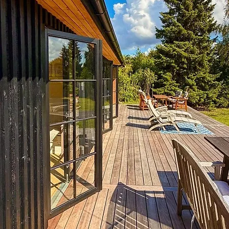 Architect-designed Summer House Near Сasa de vacaciones *